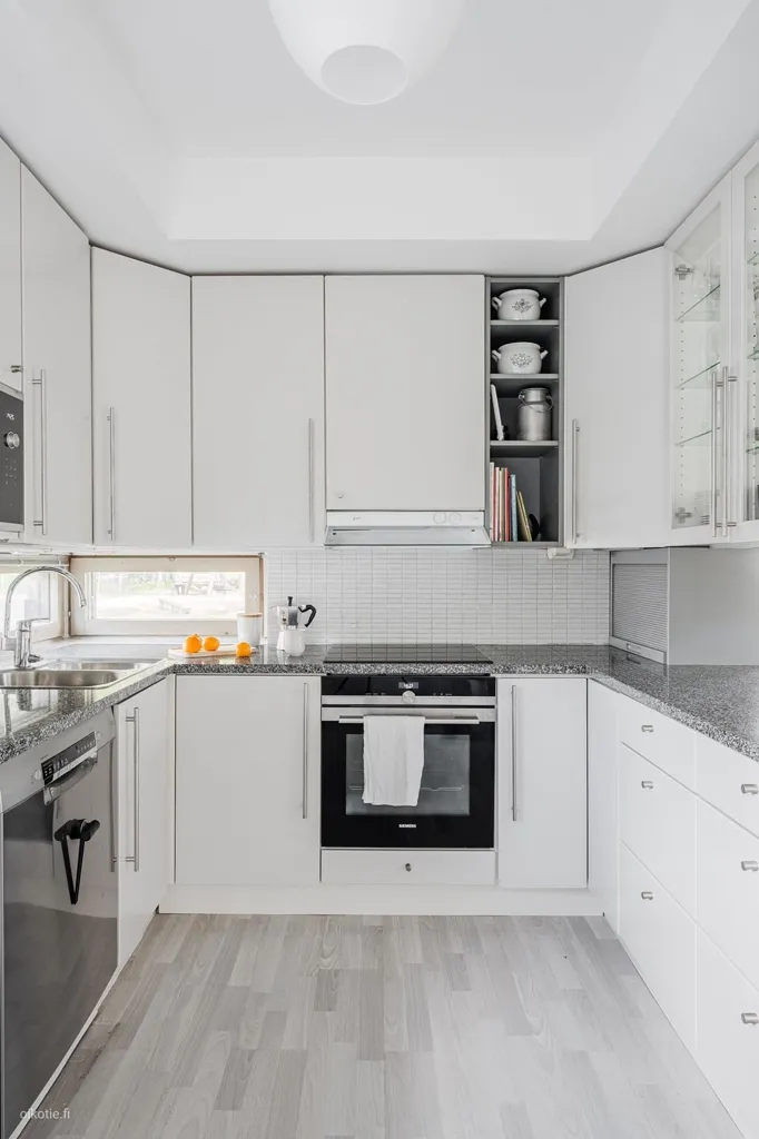 Cuisine - Modern Apartment with Garden in Katariina, Turku