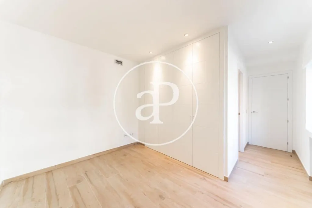 Pièces - Modernised Apartment with High Ceilings in Chamartín