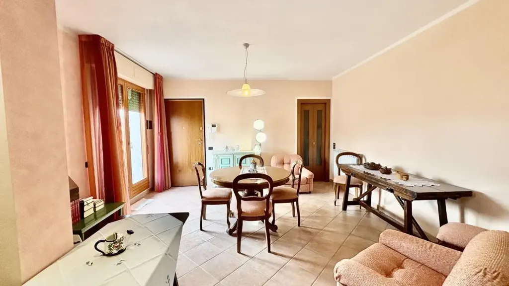 Salle à manger - Bright Bilocale with Terrace in Castelfiorentino