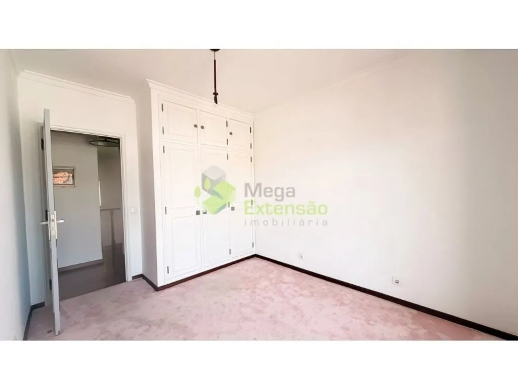 4 Bedroom Villa with Pool near Cascais