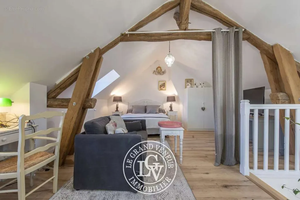 Pièces - Longère Rénovée avec Gîte Indépendant près de Fontainebleau