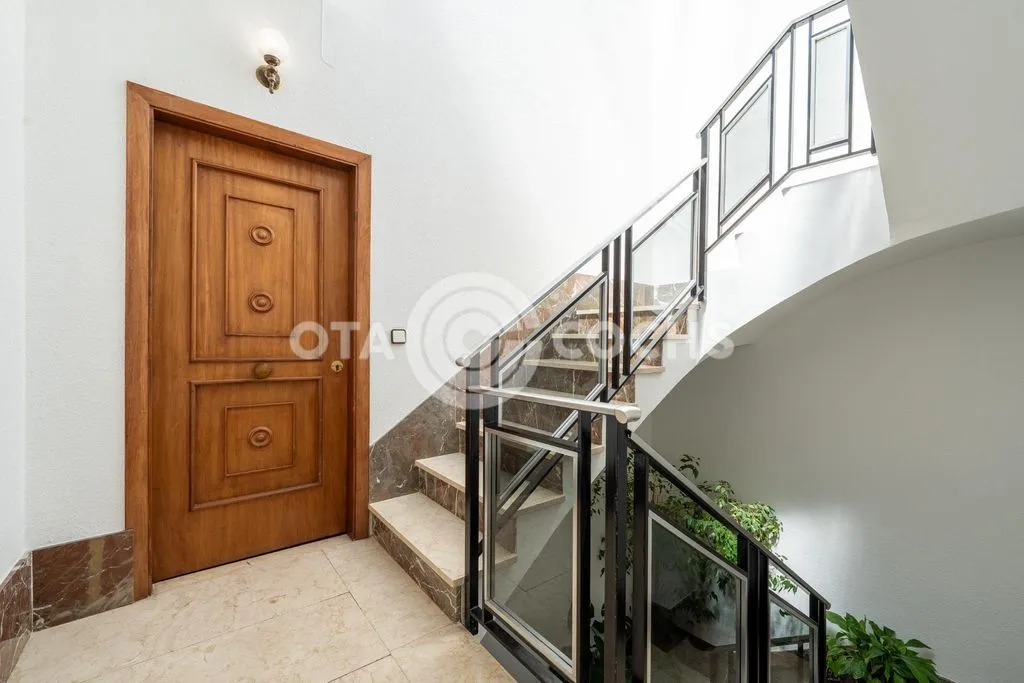Toad - Luxury Apartment Complex in Reus Centre