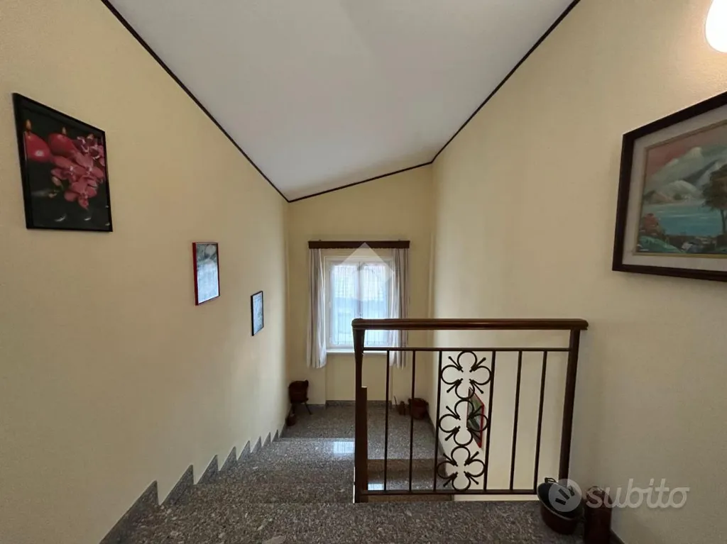 Maison 6 pièces à IT