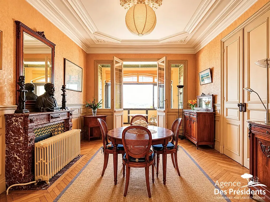 Dining Room - Villa with Sea View in Sables d'Olonne