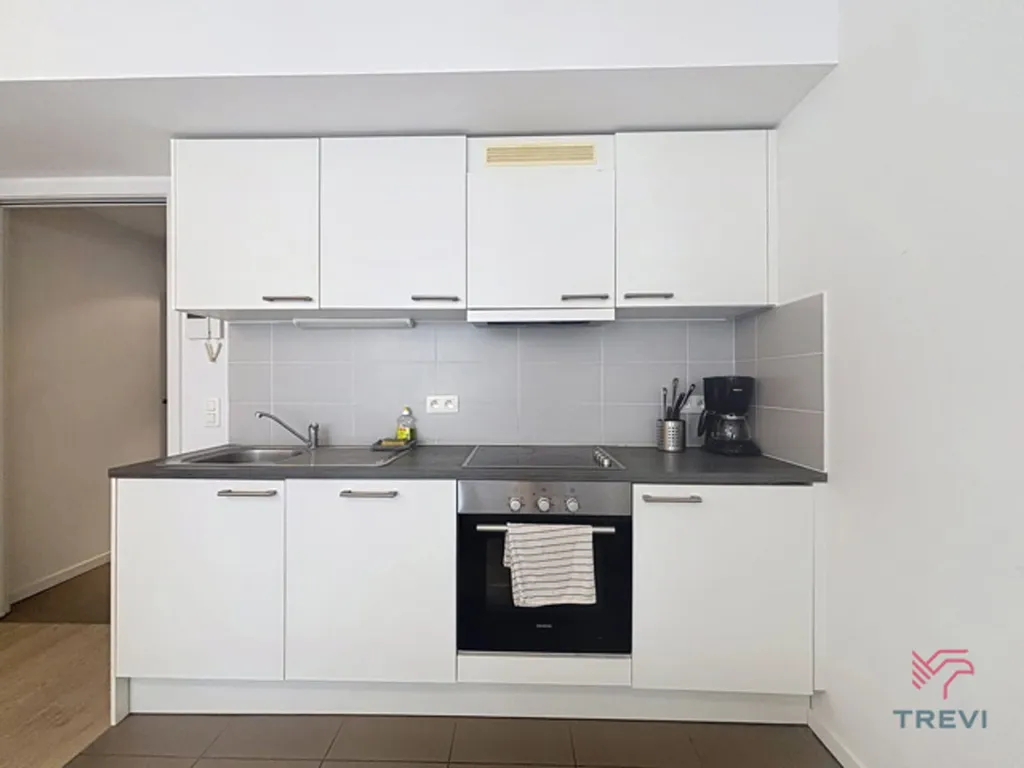 Cucina - Studio with Parking in European Quarter, Brussels