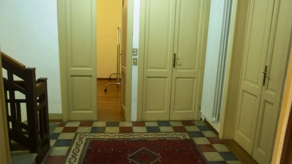 hallway_entrance