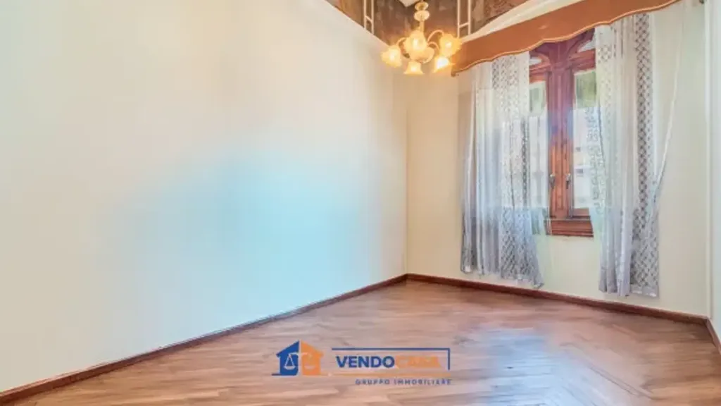 Pièces - Historic Luxury Apartment in Florence