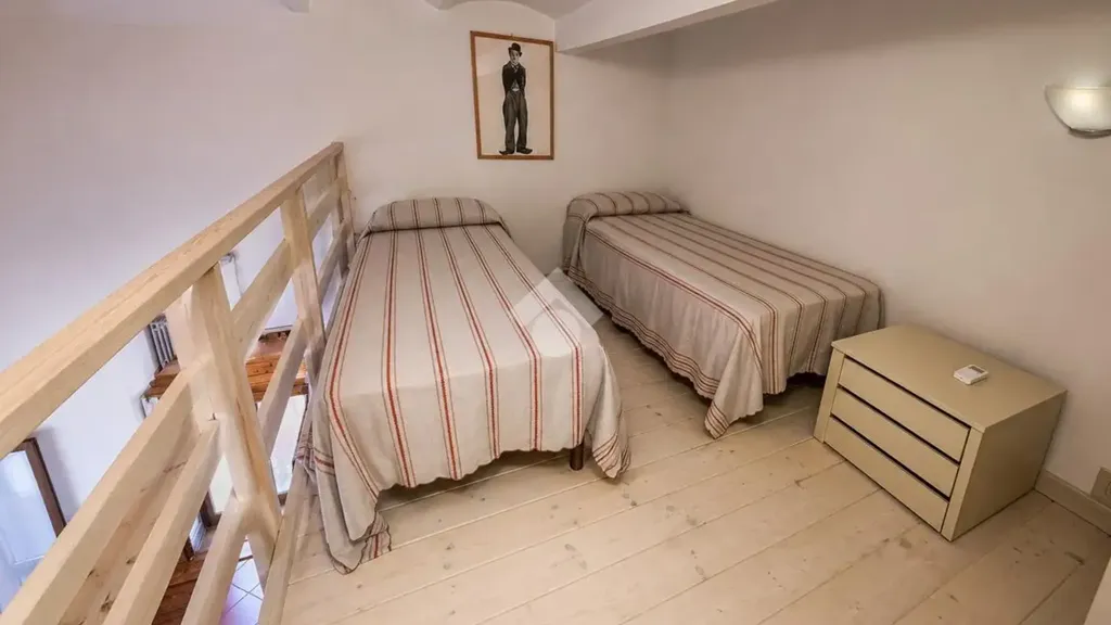 Chambres - Characterful 2-Bedroom Flat with Garden in Florence