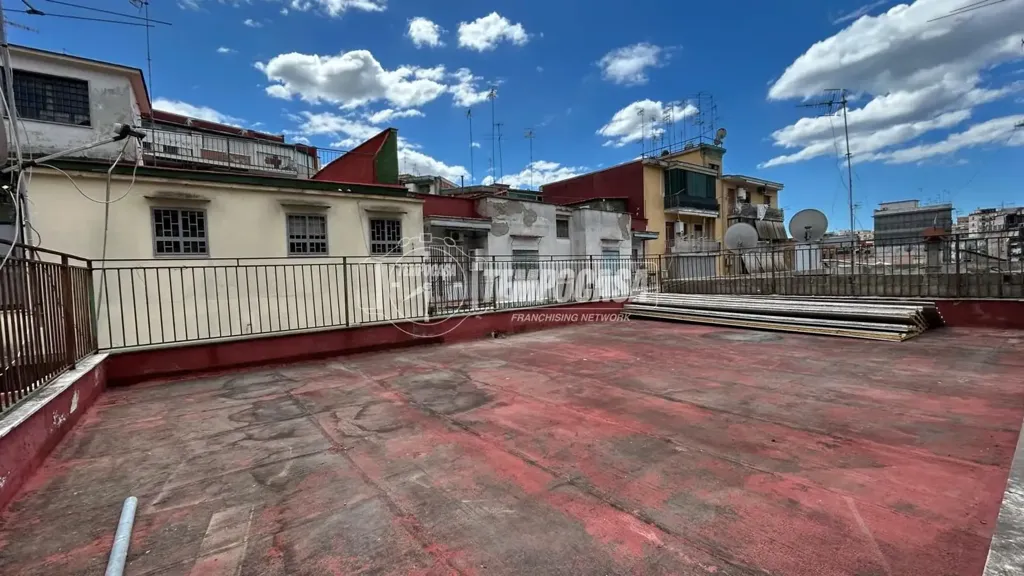 Terrass - Trilocale with Terraces in Naples