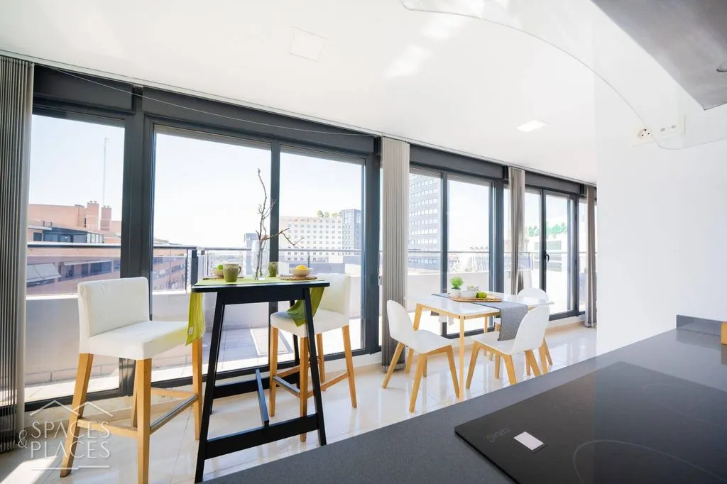 Cuisine - Luxury Penthouse with Pool in Valencia