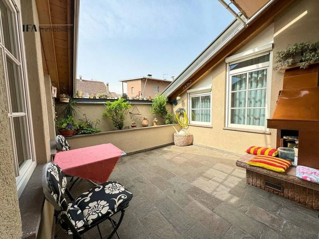 Terrasse - Luxury 2-Bedroom Apartment with Balcony in Neumarkt