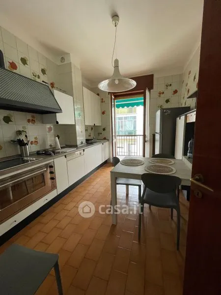 Köök - Fully Furnished Trilocale with Balcony in Asti