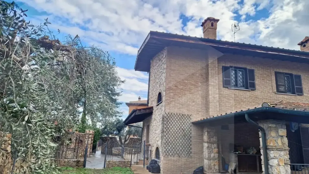 Extérieur - Rustic Villa with Pool in Ciampino