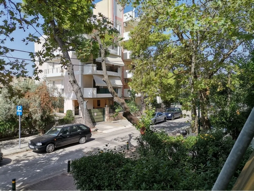 Esterno - Renovated Corner Apartment with Front View in Erythraia Centre