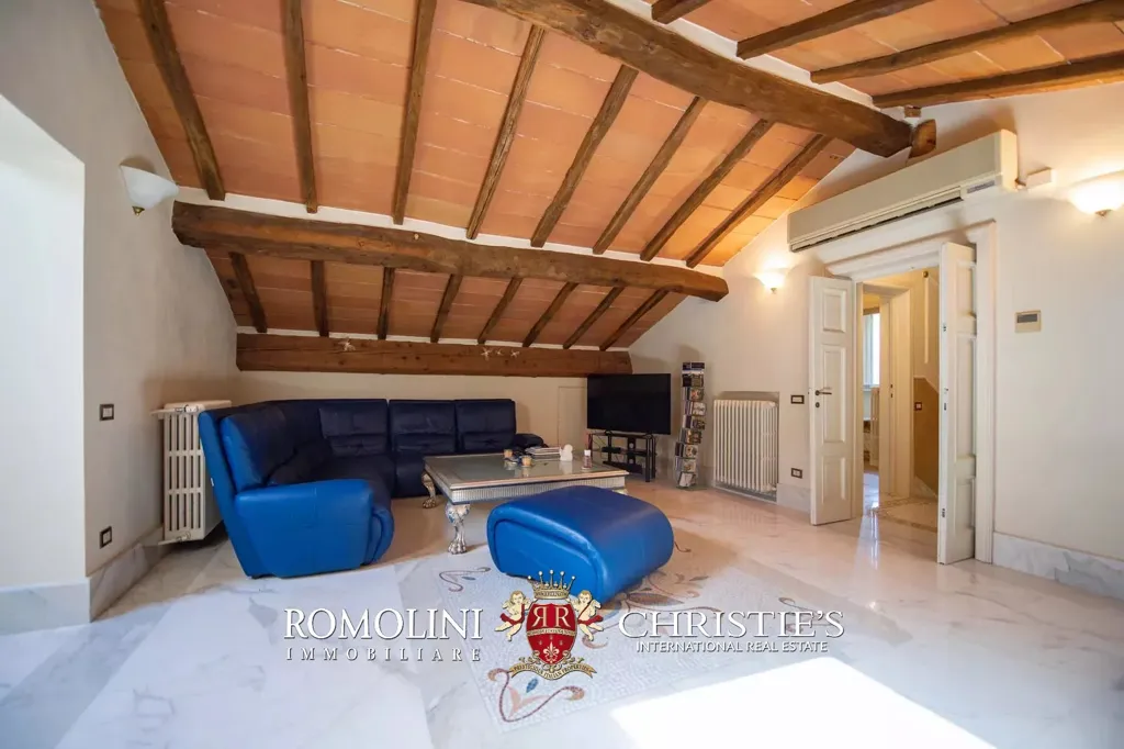 Séjour - Restored Period Villa with Park in Lucca