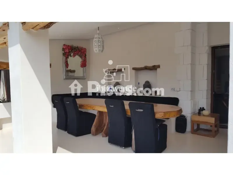 Dining Room - Villa with Sea Views in Cap Martinet