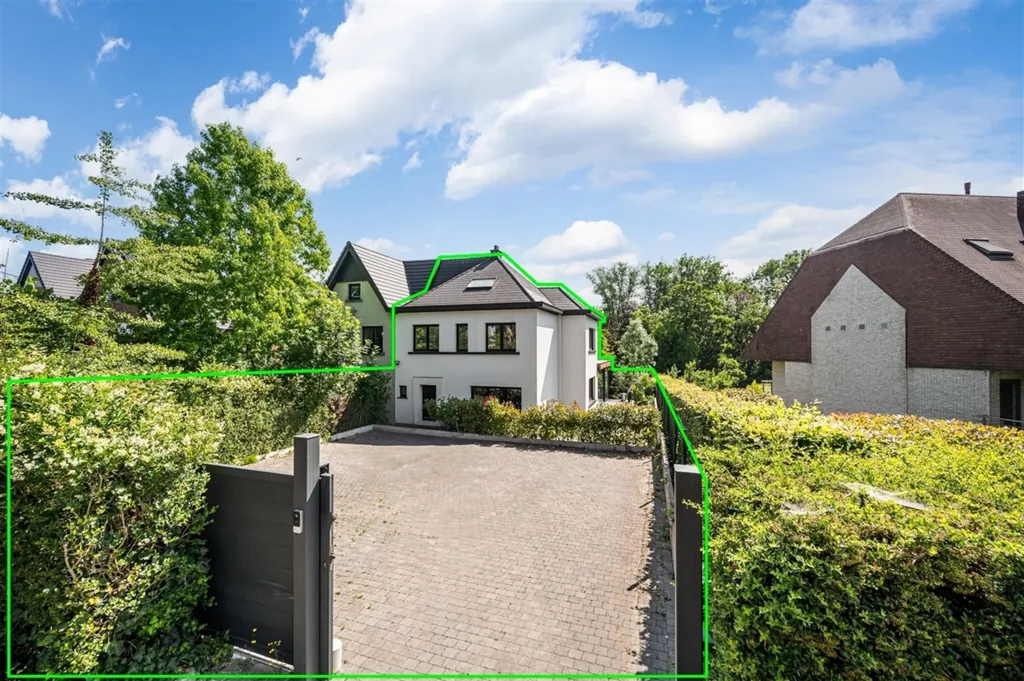 Esterno - Half-Open House with Garden in Quiet Area
