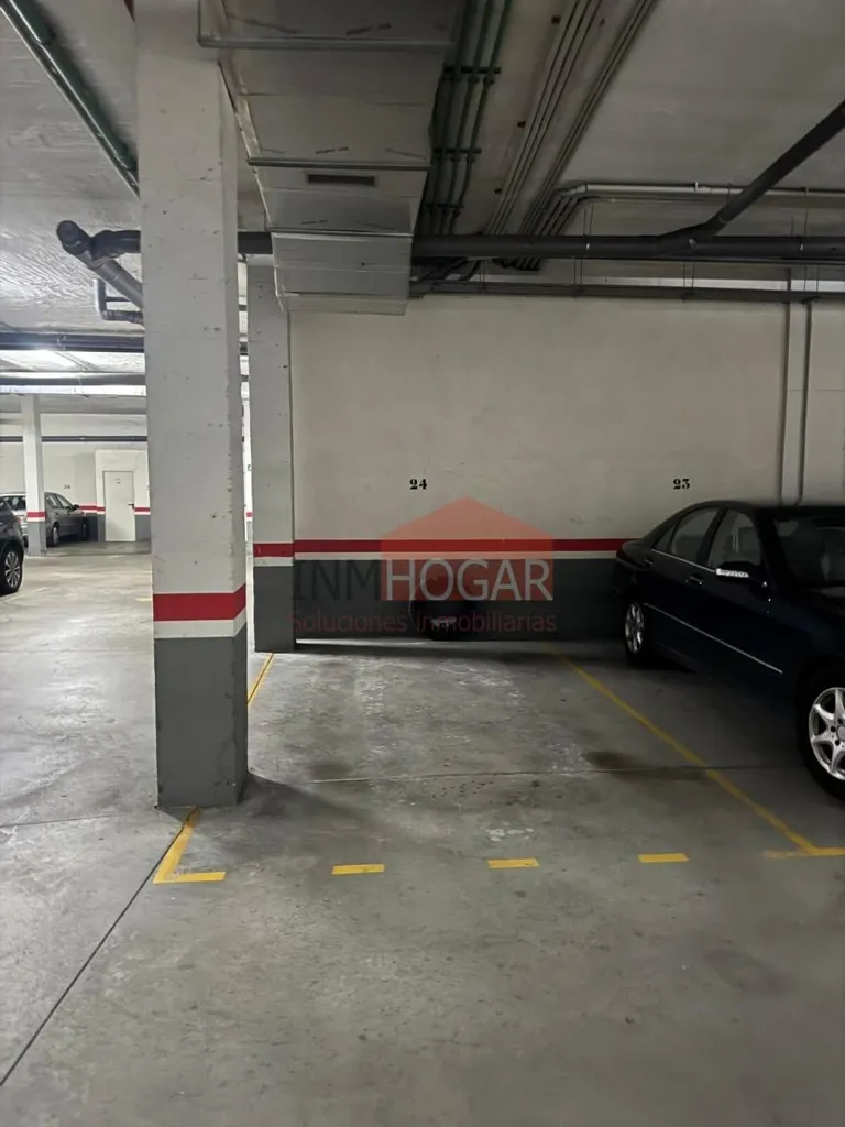 Garage - Flat with Terrace in San Nicolás, Ávila