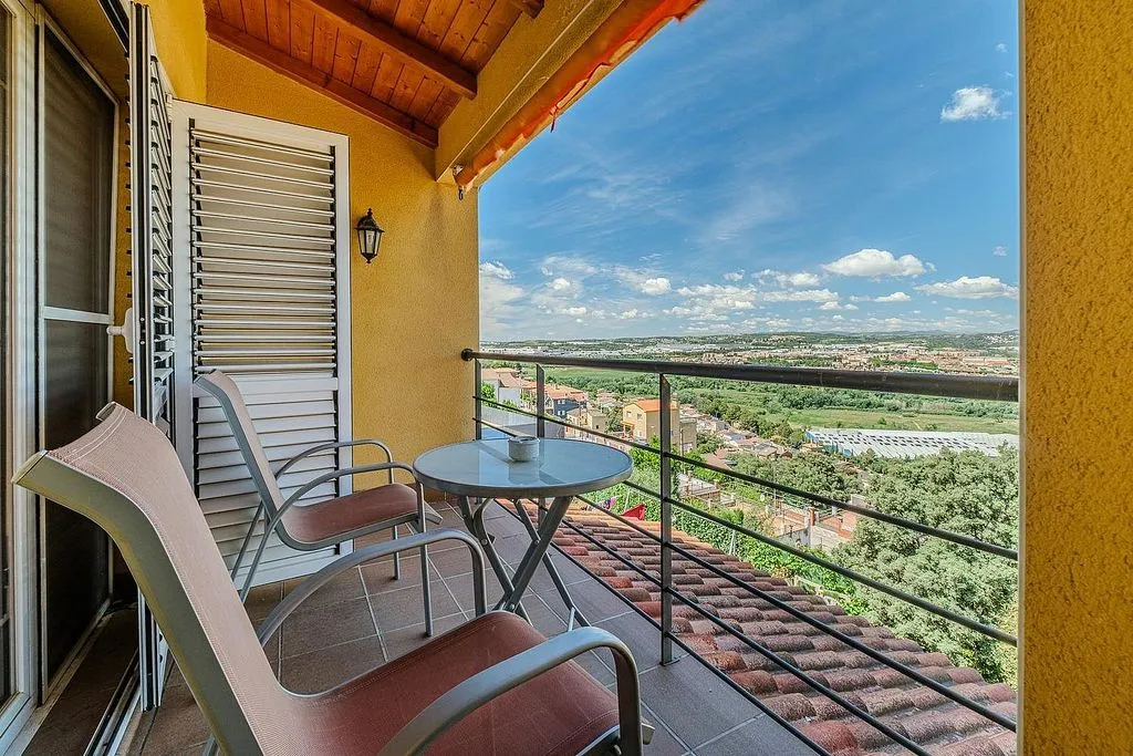 Rõdu - Chalet with Pool and Terrace in Abrera