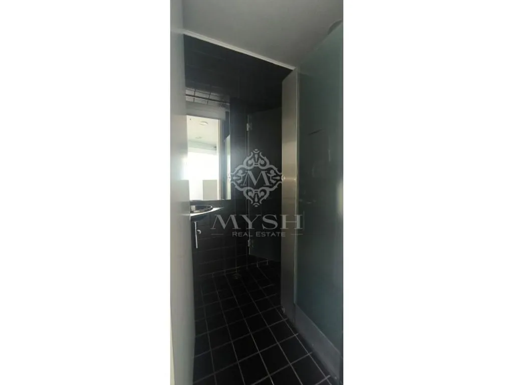 Bagni - Office with Parking in Parque das Nacoes, Lisbon