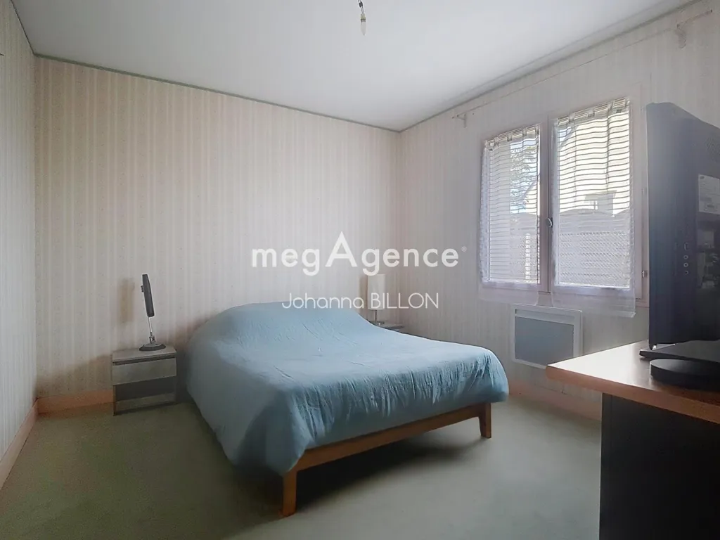 Magamistoad - Family House with Garden in Charentilly