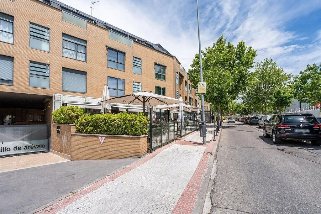 Välivaade - Apartment with Pool and Terrace in Las Rozas