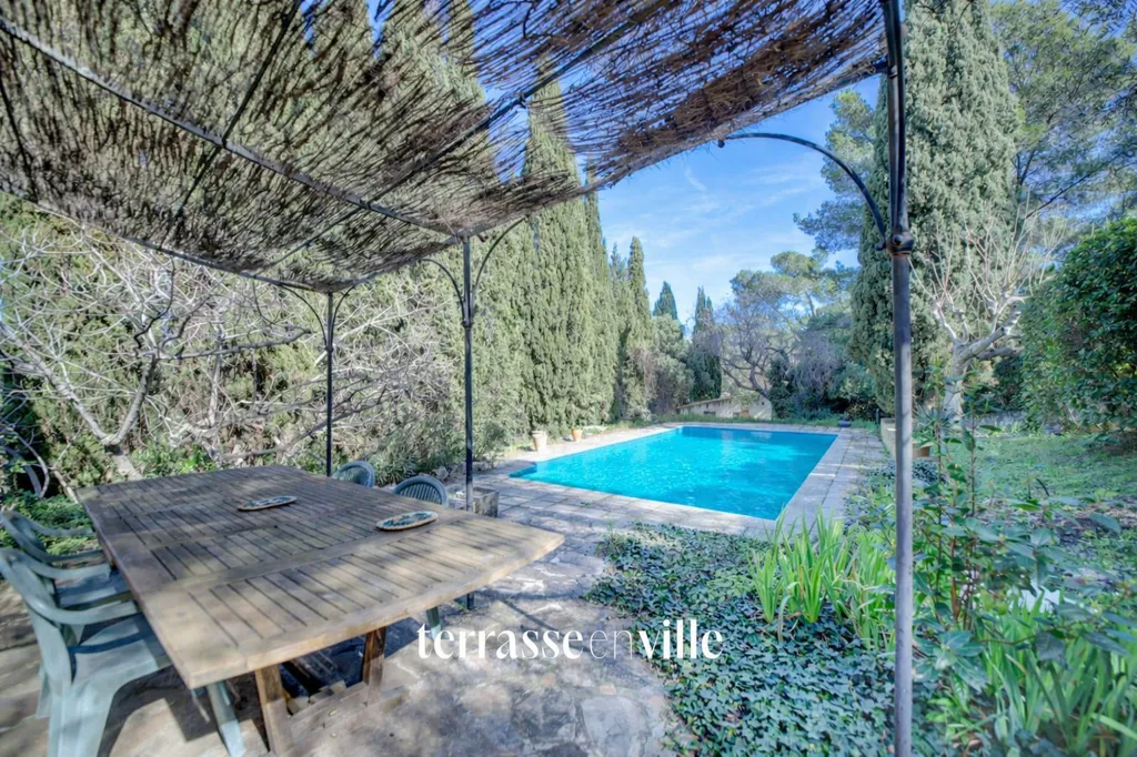 pool_area