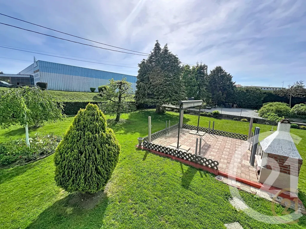 Aed - Five-Piece House with Garden in Exincourt
