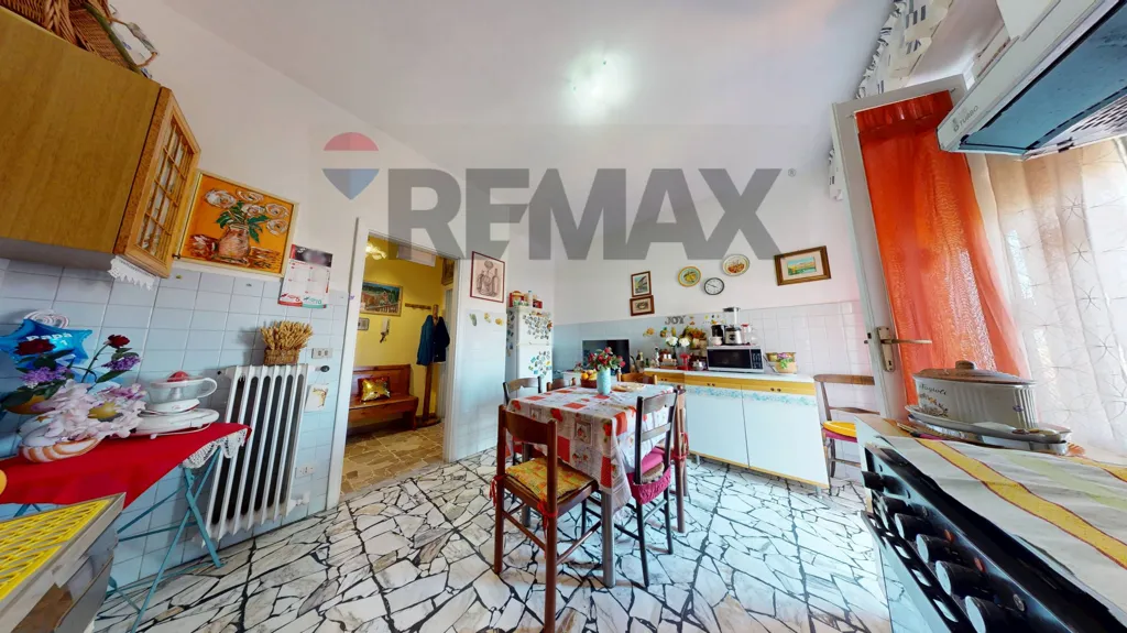 Cucina - Panoramic Apartment with Balcony in Viareggio
