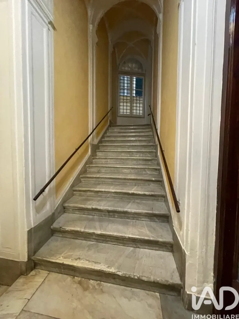 Stanze - Stanza privata in ufficio condiviso a Genova