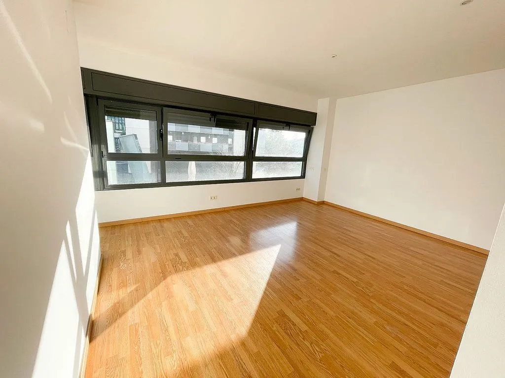 Toad - Apartment with Pool in Hospitalet