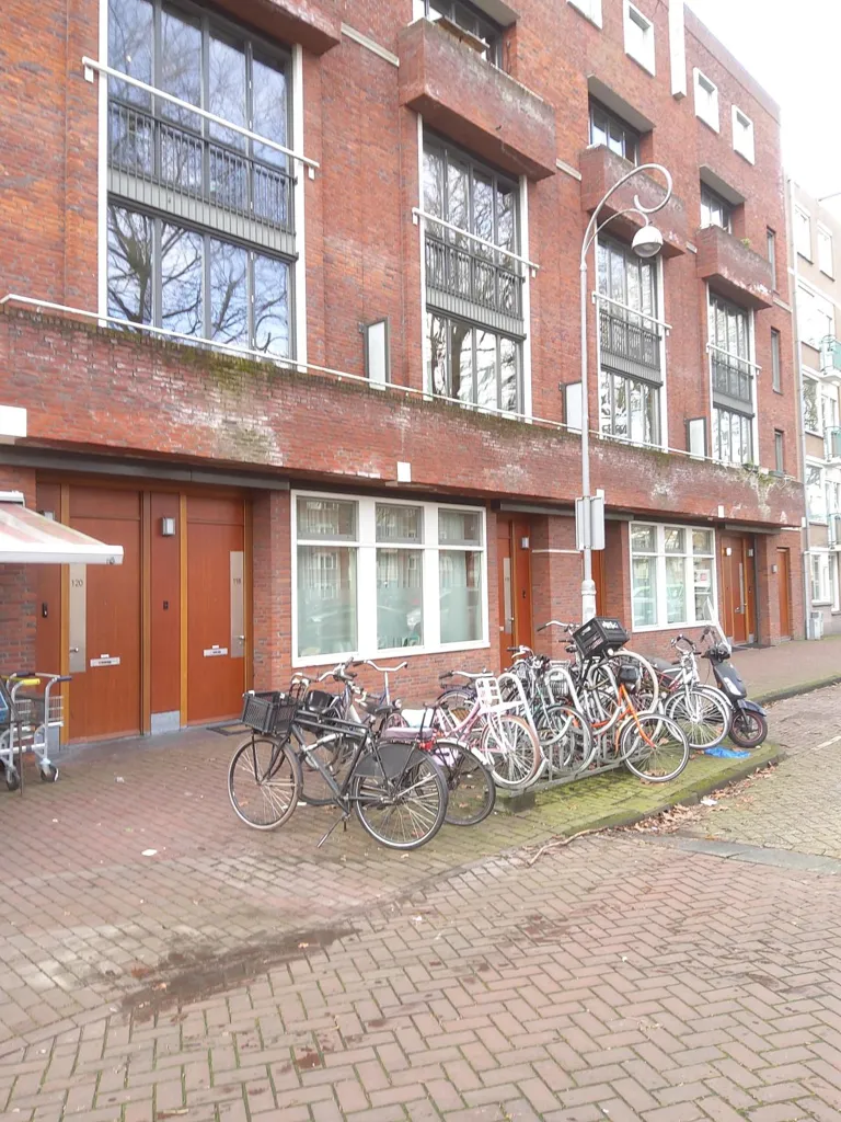 4-toaline korter asukohas Amsterdam