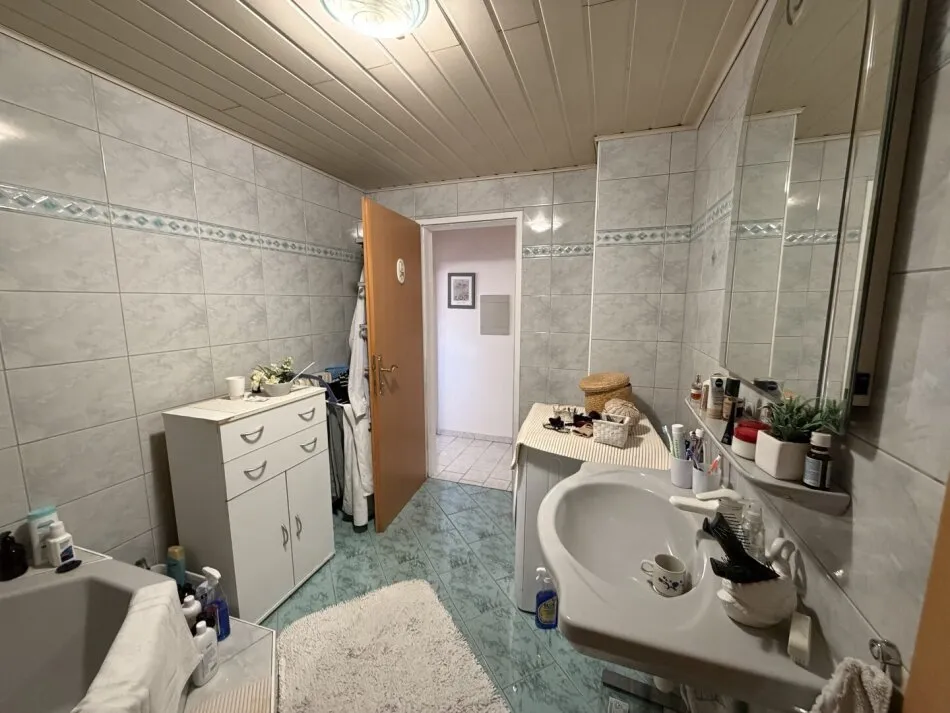 Salles de bain - Multi-Generational House with Garden in Enns