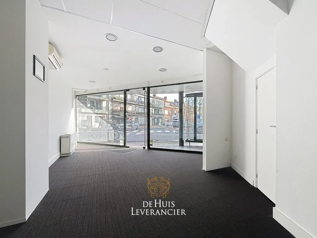 Ingresso - Mixed-Use Property with Commercial Space in Kontich