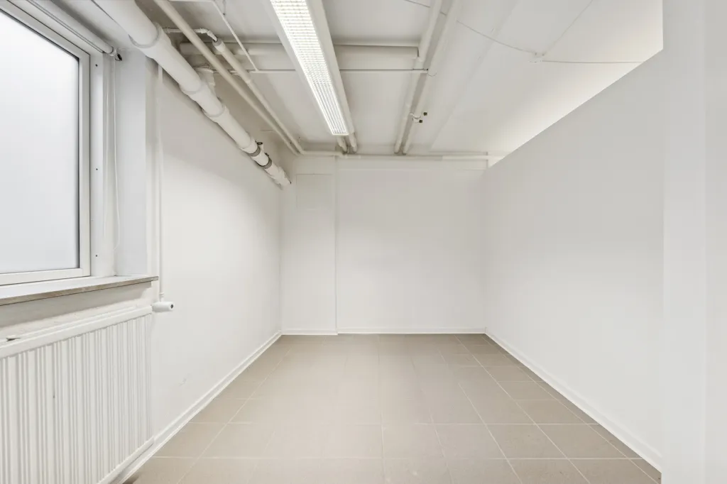 Kabinet - Villa with Office Space in Odense