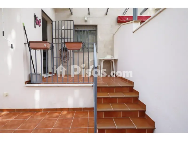 Pièces - Ground Floor Flat with Terrace in Carihuela