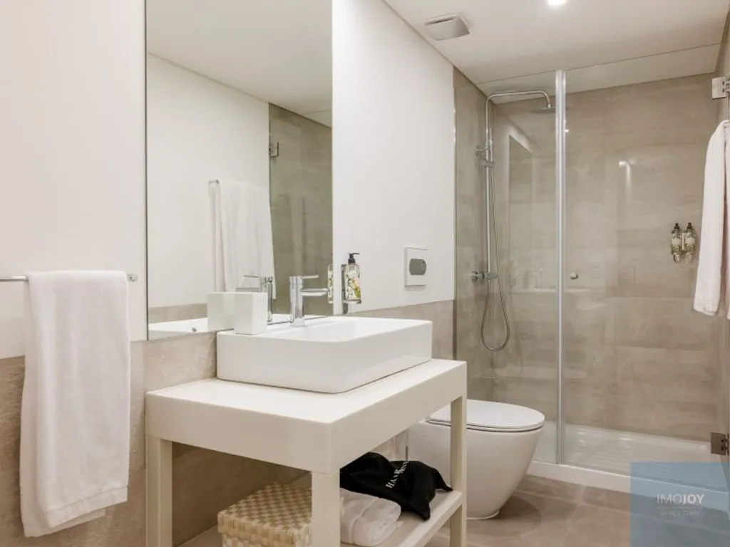 Vannitoad - Loft with River View in Vila Nova de Gaia
