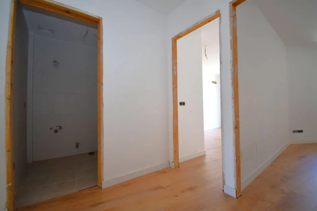 Entrée - Newly Built Townhouse with Parking in Caimari