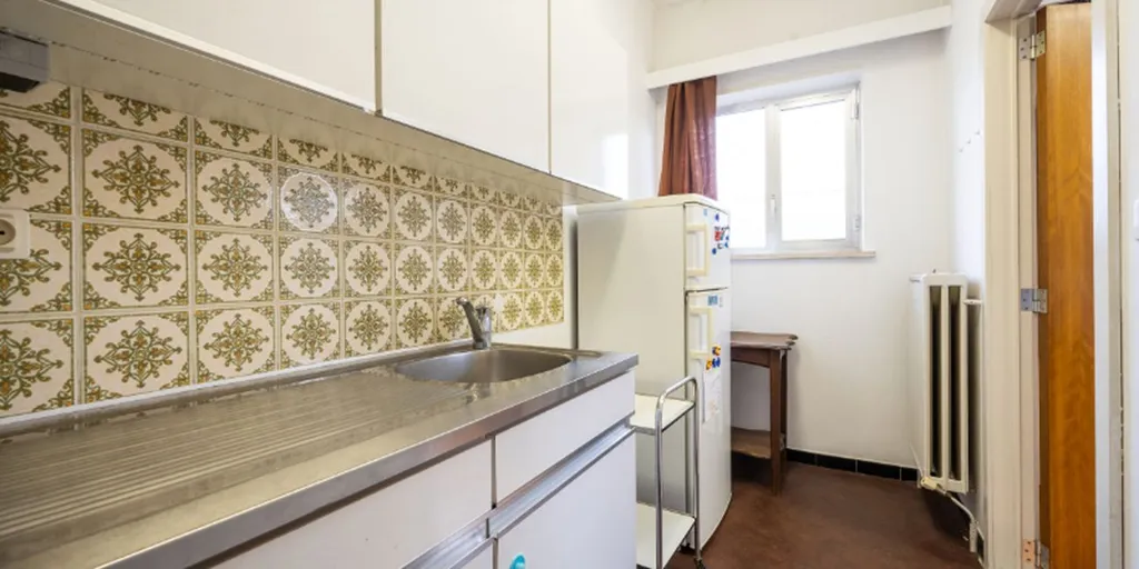 Cuisine - Appartement avec Espace Commercial à Roeselare