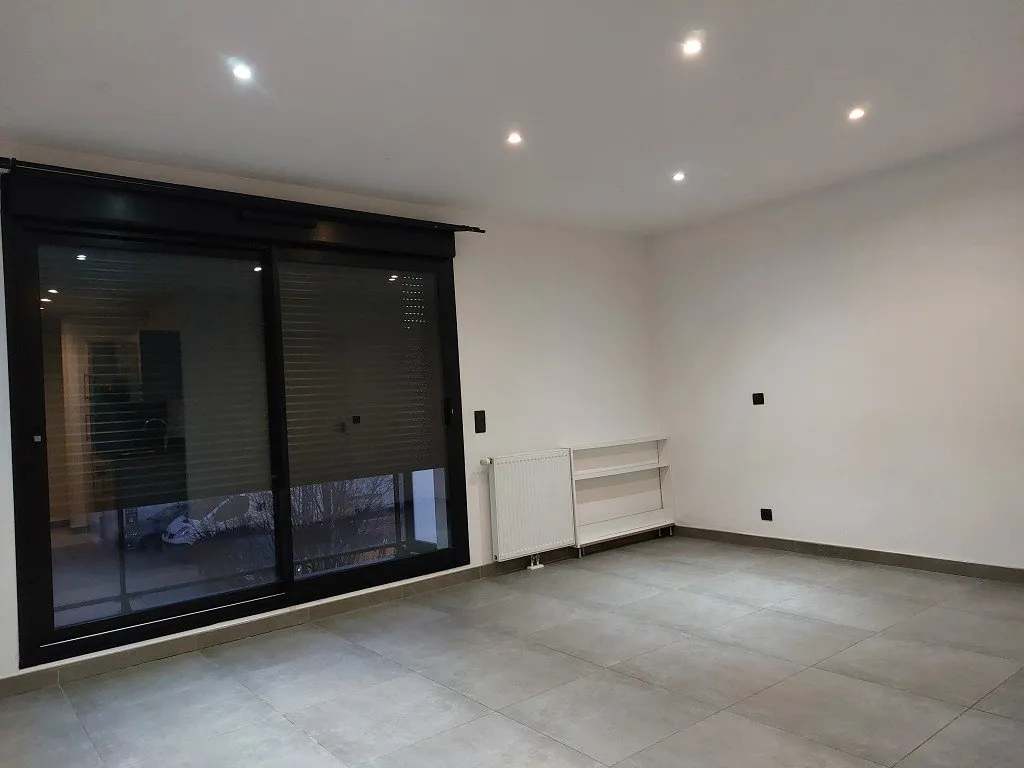 Pièces - Studio avec Balcon en Centre-Ville