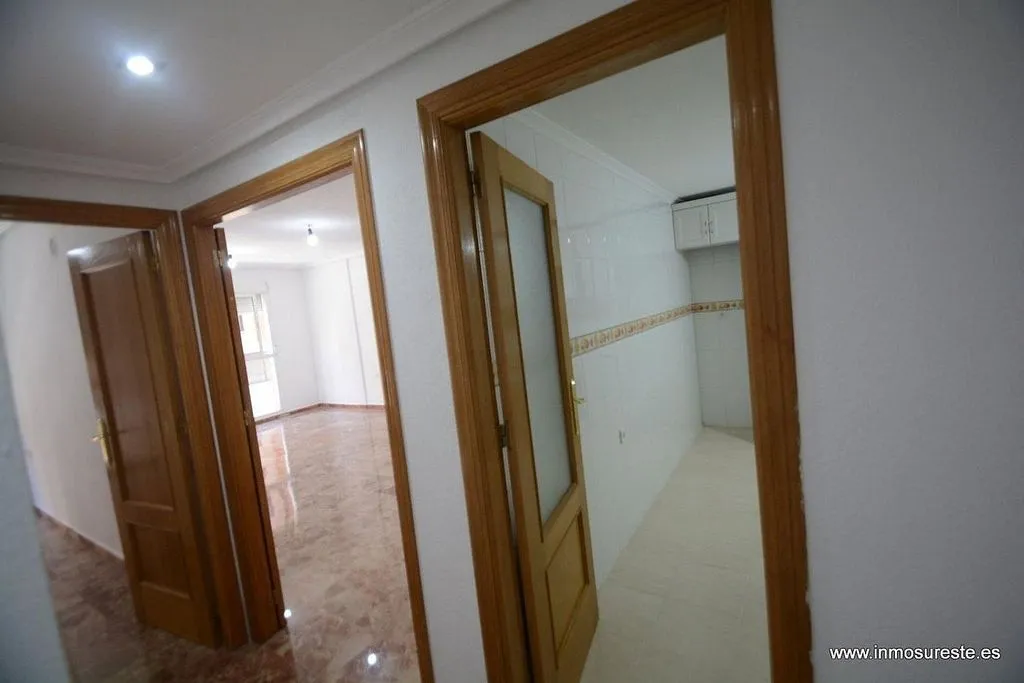 Entrée - Contemporary Flat with Private Patio in Orihuela