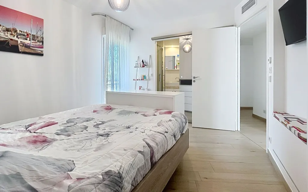 Magamistoad - Apartment with Pool in Boulouris, Saint-Raphaël