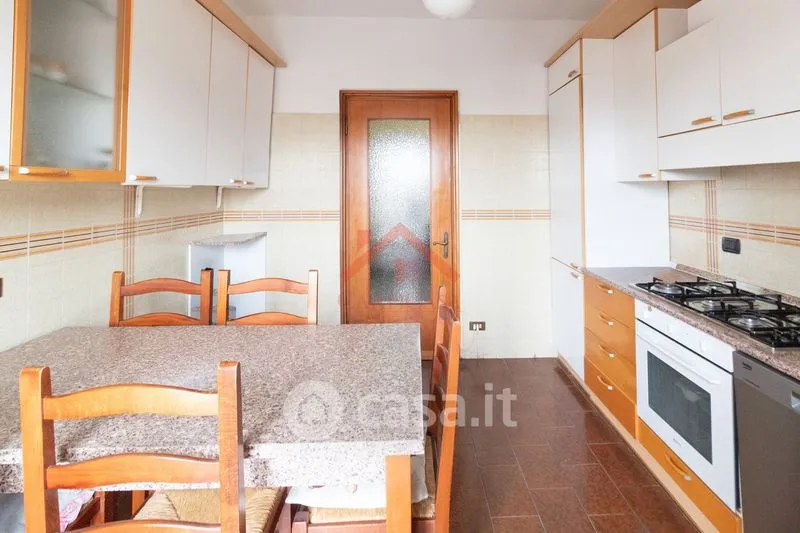Köök - Pietra-Faced Apartment with Balcony in Carpi
