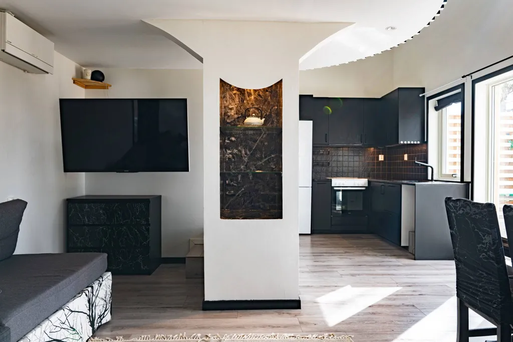 Living Room - Year-Round Cottage with Boat Access in Binnäset