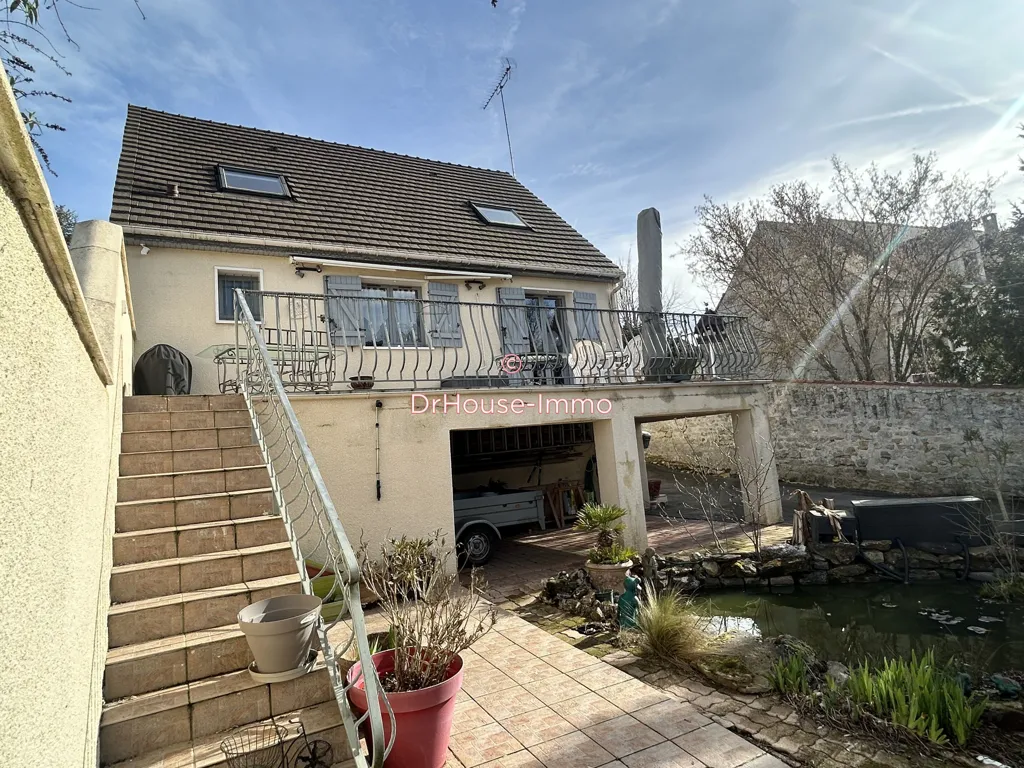 Välivaade - House with Large Garden in Gaillon sur Montcient