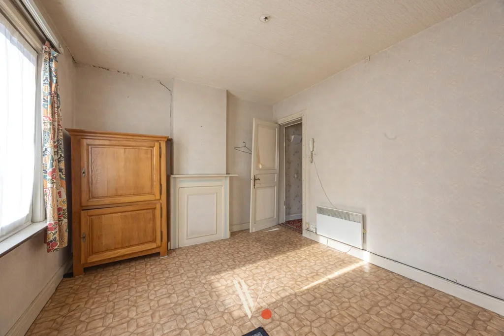 Chambres - Maison à Rénover Centralement à Izegem