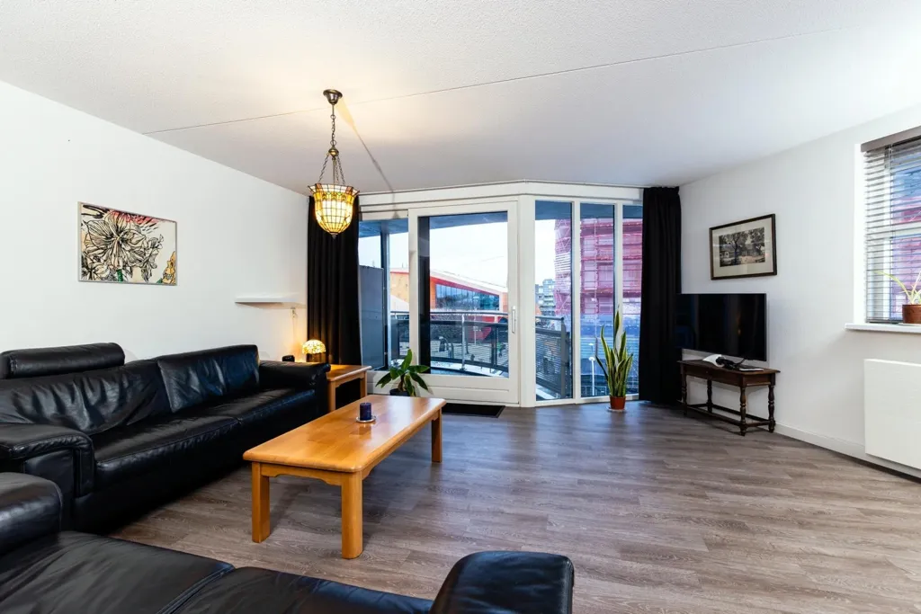 Living Room - Apartment with Harbour View in Lelystad