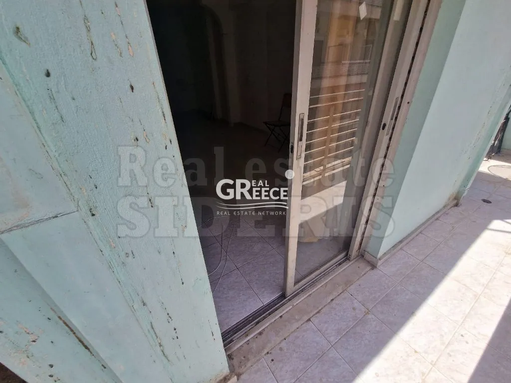 Esik - Apartment with Sea View in Loutraki