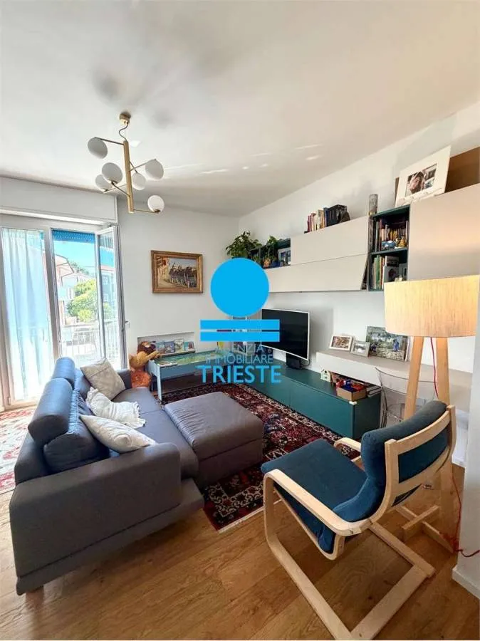 Elutuba - Rustic-Style Flat with Balcony in Pesaro
