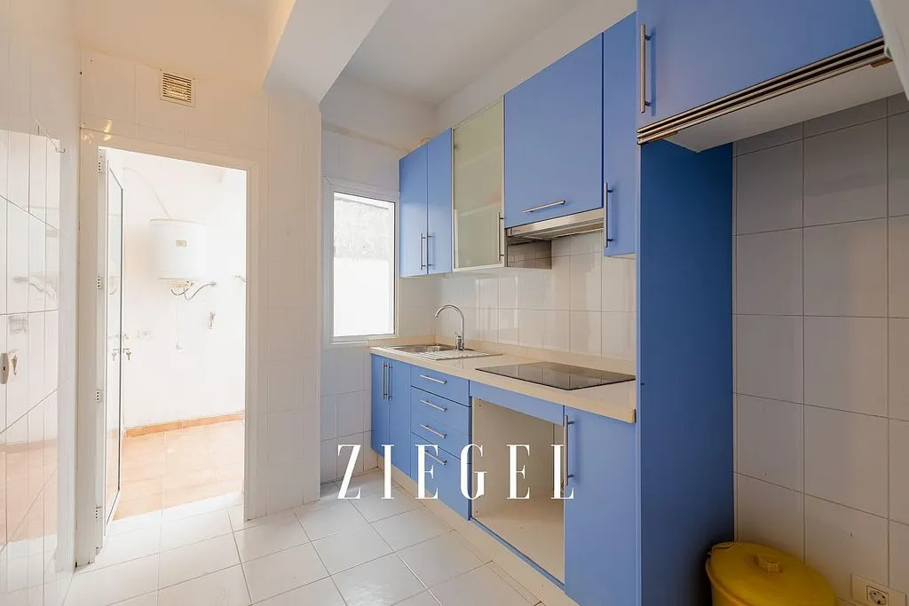 Köök - Apartment with Balcony in Toscal